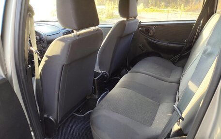 Chevrolet Niva I рестайлинг, 2015 год, 585 000 рублей, 6 фотография