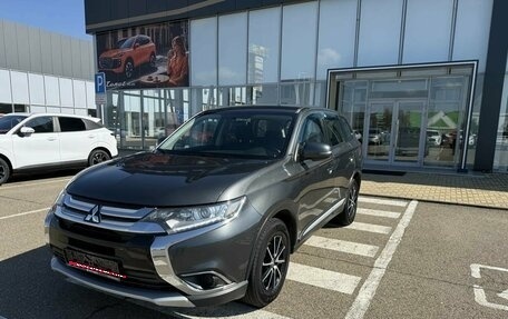 Mitsubishi Outlander III рестайлинг 3, 2015 год, 1 490 000 рублей, 7 фотография