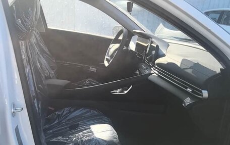 Hyundai Elantra, 2026 год, 2 100 000 рублей, 9 фотография