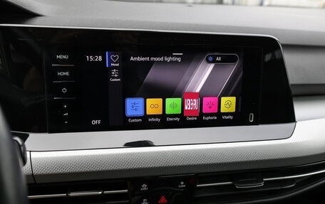 Volkswagen Golf VIII, 2020 год, 2 598 000 рублей, 18 фотография
