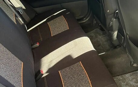 Toyota Corolla, 2003 год, 700 000 рублей, 11 фотография