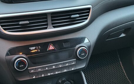 Hyundai Tucson III, 2019 год, 3 115 000 рублей, 8 фотография