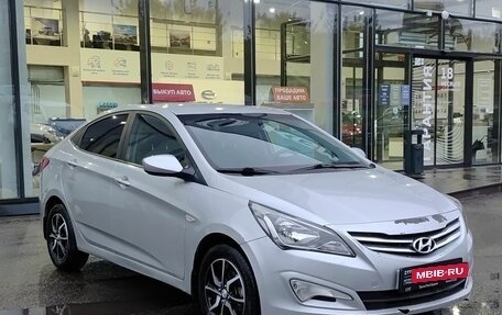 Hyundai Solaris II рестайлинг, 2016 год, 873 000 рублей, 3 фотография
