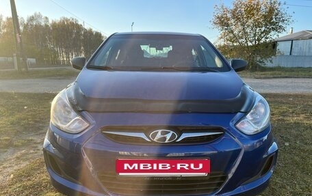 Hyundai Solaris II рестайлинг, 2011 год, 500 000 рублей, 4 фотография