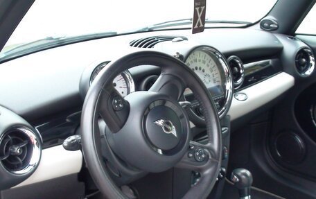 MINI Hatch, 2013 год, 1 250 000 рублей, 16 фотография