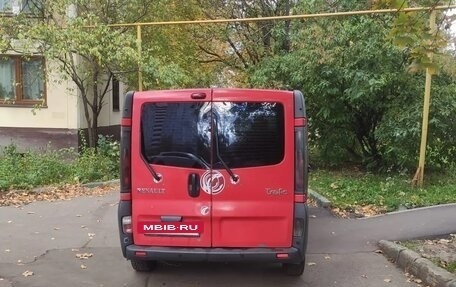 Renault Trafic, 2005 год, 850 000 рублей, 4 фотография