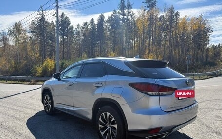 Lexus RX IV рестайлинг, 2021 год, 5 500 000 рублей, 8 фотография