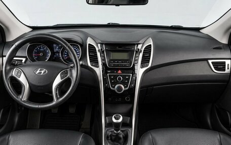 Hyundai i30 II рестайлинг, 2012 год, 849 000 рублей, 11 фотография