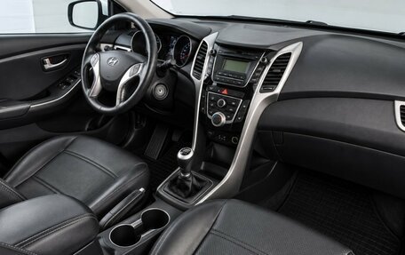 Hyundai i30 II рестайлинг, 2012 год, 849 000 рублей, 12 фотография