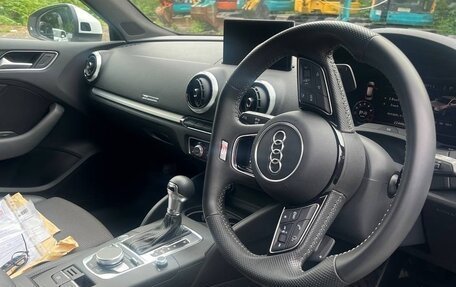 Audi A3, 2019 год, 1 980 000 рублей, 11 фотография