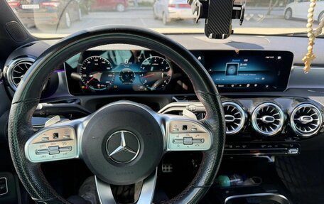 Mercedes-Benz A-Класс, 2018 год, 2 700 000 рублей, 14 фотография