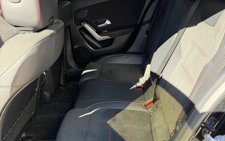 Mercedes-Benz A-Класс, 2018 год, 2 700 000 рублей, 5 фотография