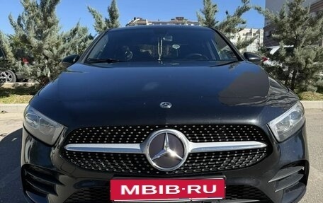 Mercedes-Benz A-Класс, 2018 год, 2 700 000 рублей, 11 фотография