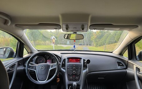 Opel Astra J, 2013 год, 790 000 рублей, 6 фотография