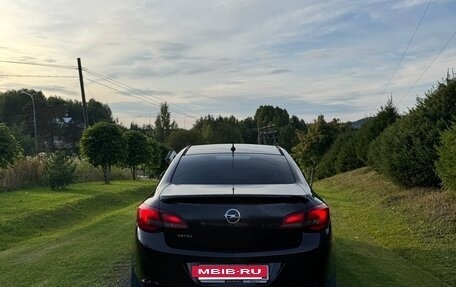 Opel Astra J, 2013 год, 790 000 рублей, 3 фотография