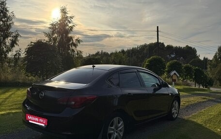 Opel Astra J, 2013 год, 790 000 рублей, 11 фотография