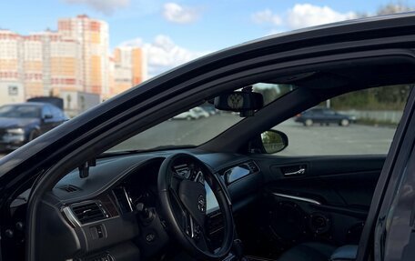Toyota Camry, 2018 год, 2 650 000 рублей, 11 фотография
