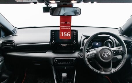 Toyota Yaris, 2020 год, 1 500 000 рублей, 14 фотография