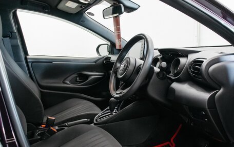 Toyota Yaris, 2020 год, 1 500 000 рублей, 17 фотография