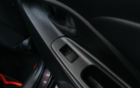 Toyota Yaris, 2020 год, 1 500 000 рублей, 28 фотография