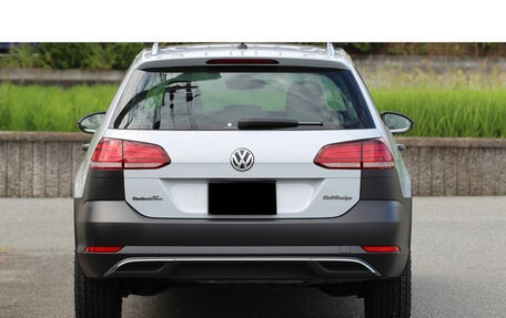 Volkswagen Golf VII, 2018 год, 1 310 000 рублей, 5 фотография