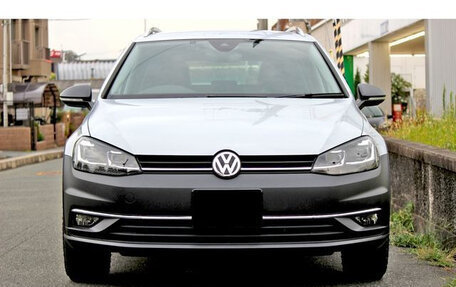 Volkswagen Golf VII, 2018 год, 1 310 000 рублей, 2 фотография