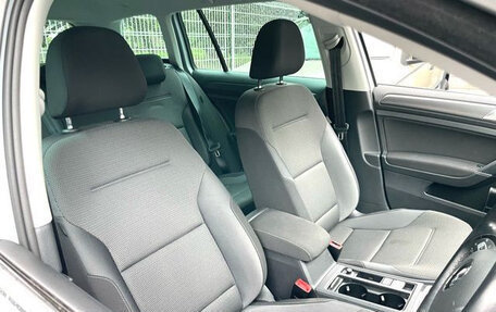 Volkswagen Golf VII, 2018 год, 1 310 000 рублей, 13 фотография