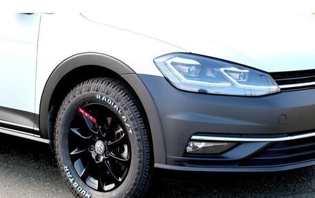 Volkswagen Golf VII, 2018 год, 1 310 000 рублей, 7 фотография