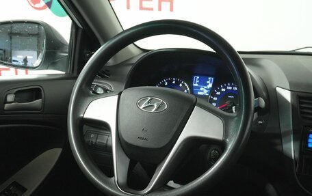 Hyundai Solaris II рестайлинг, 2016 год, 923 000 рублей, 15 фотография