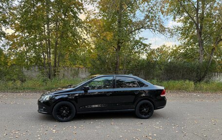 Volkswagen Polo VI (EU Market), 2012 год, 700 000 рублей, 2 фотография