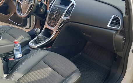 Opel Astra J, 2013 год, 725 000 рублей, 7 фотография