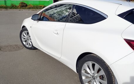 Opel Astra J, 2013 год, 725 000 рублей, 2 фотография
