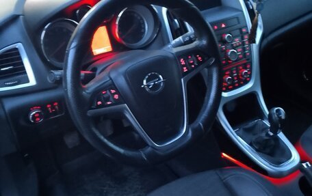 Opel Astra J, 2013 год, 725 000 рублей, 17 фотография