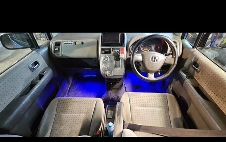 Honda Mobilio I, 2002 год, 180 000 рублей, 18 фотография