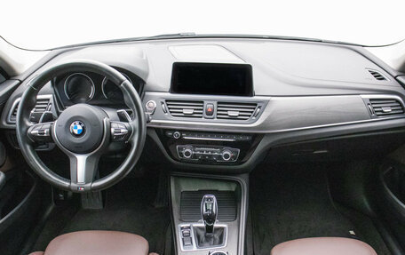BMW 1 серия, 2020 год, 2 740 000 рублей, 13 фотография