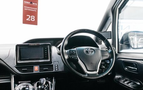 Toyota Esquire I, 2016 год, 1 699 000 рублей, 14 фотография