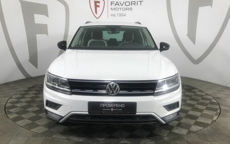 Volkswagen Tiguan II, 2019 год, 1 825 000 рублей, 2 фотография