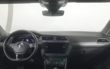 Volkswagen Tiguan II, 2019 год, 1 825 000 рублей, 7 фотография