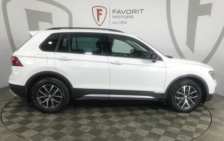 Volkswagen Tiguan II, 2019 год, 1 825 000 рублей, 4 фотография