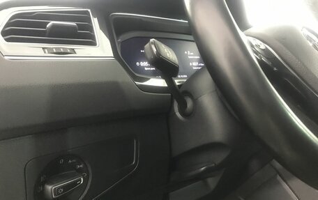 Volkswagen Tiguan II, 2019 год, 1 825 000 рублей, 9 фотография