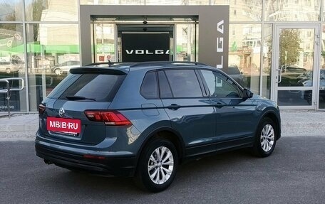 Volkswagen Tiguan II, 2019 год, 1 999 000 рублей, 5 фотография