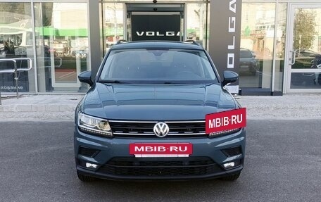 Volkswagen Tiguan II, 2019 год, 1 999 000 рублей, 2 фотография