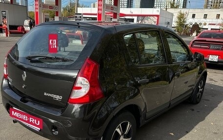 Renault Sandero I, 2013 год, 440 000 рублей, 2 фотография