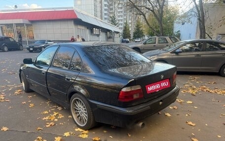 BMW 5 серия, 2001 год, 700 000 рублей, 3 фотография