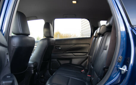 Mitsubishi Outlander III рестайлинг 3, 2013 год, 1 098 000 рублей, 8 фотография