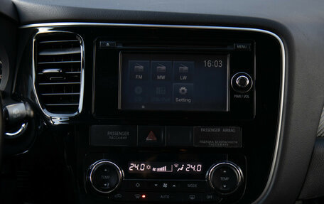 Mitsubishi Outlander III рестайлинг 3, 2013 год, 1 098 000 рублей, 13 фотография