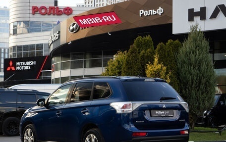 Mitsubishi Outlander III рестайлинг 3, 2013 год, 1 098 000 рублей, 5 фотография