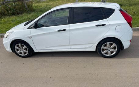 Hyundai Solaris II рестайлинг, 2014 год, 850 000 рублей, 3 фотография