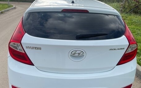 Hyundai Solaris II рестайлинг, 2014 год, 850 000 рублей, 2 фотография