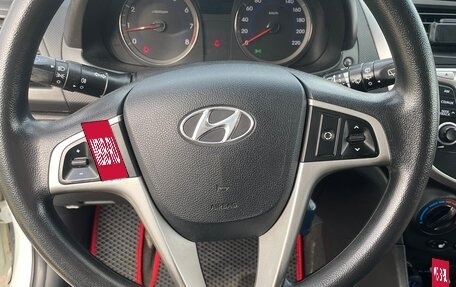 Hyundai Solaris II рестайлинг, 2014 год, 850 000 рублей, 14 фотография